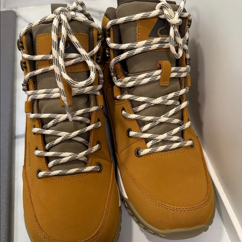 Ozark Trail Men's Sport Hiker Waterproof Hiking Boots in wheat size 7